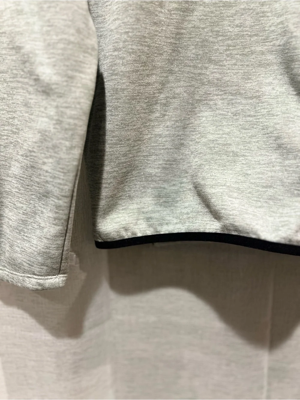 The North Face Light Gray Full-Zip Shirt Jacket. Men's Large.